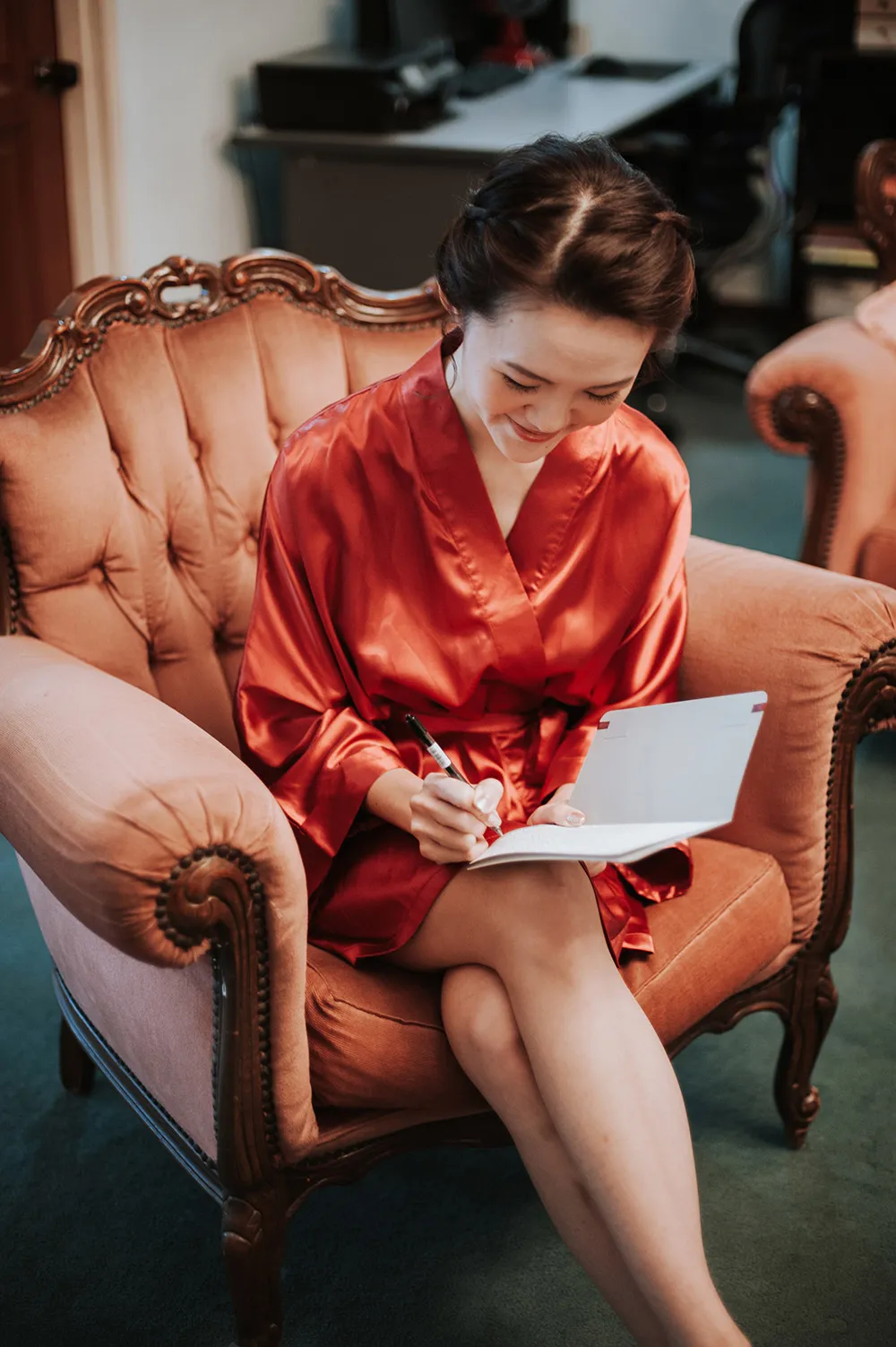 Photo by Munkeat Photography. theweddingnotebook.com