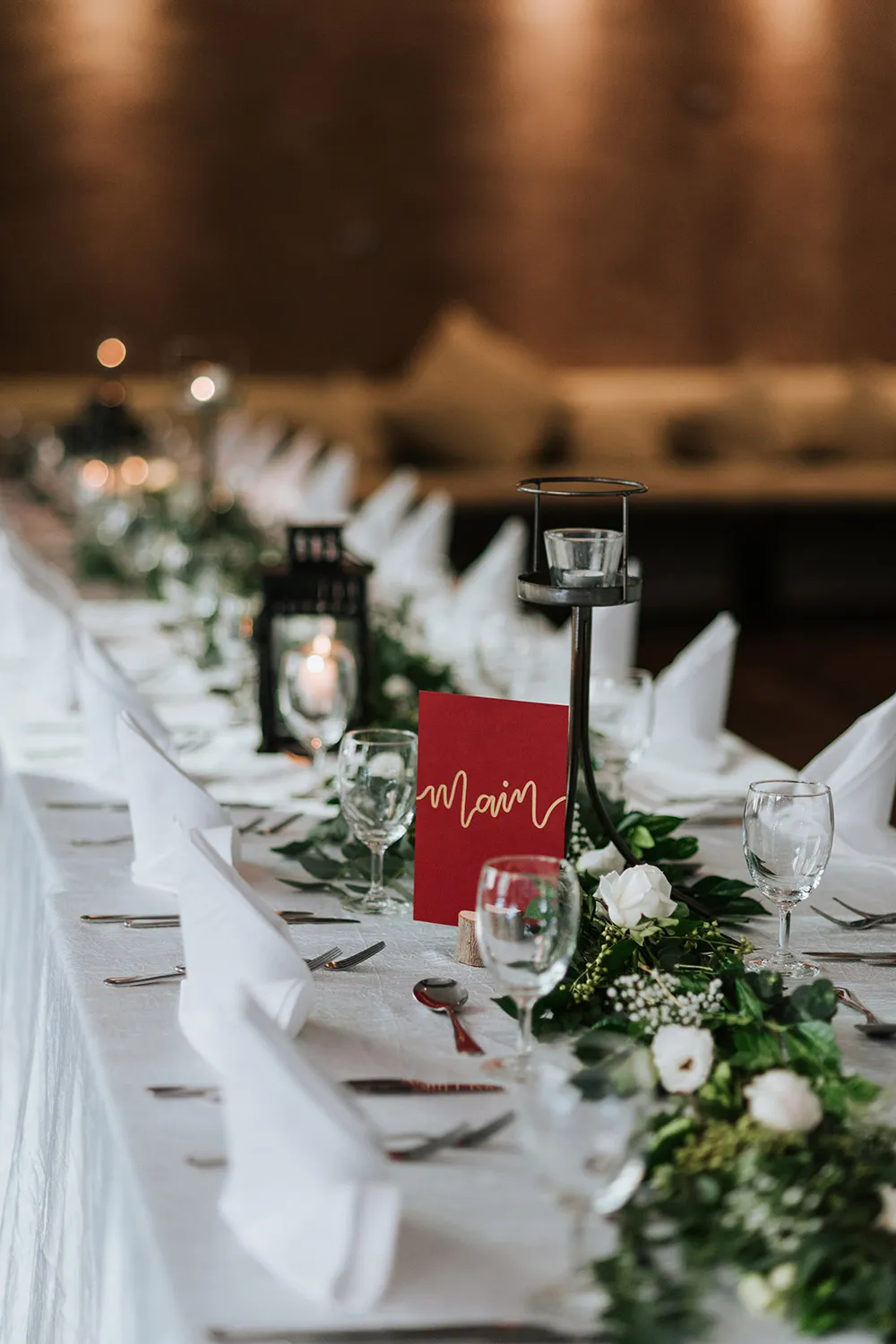 Photo by Munkeat Photography. theweddingnotebook.com