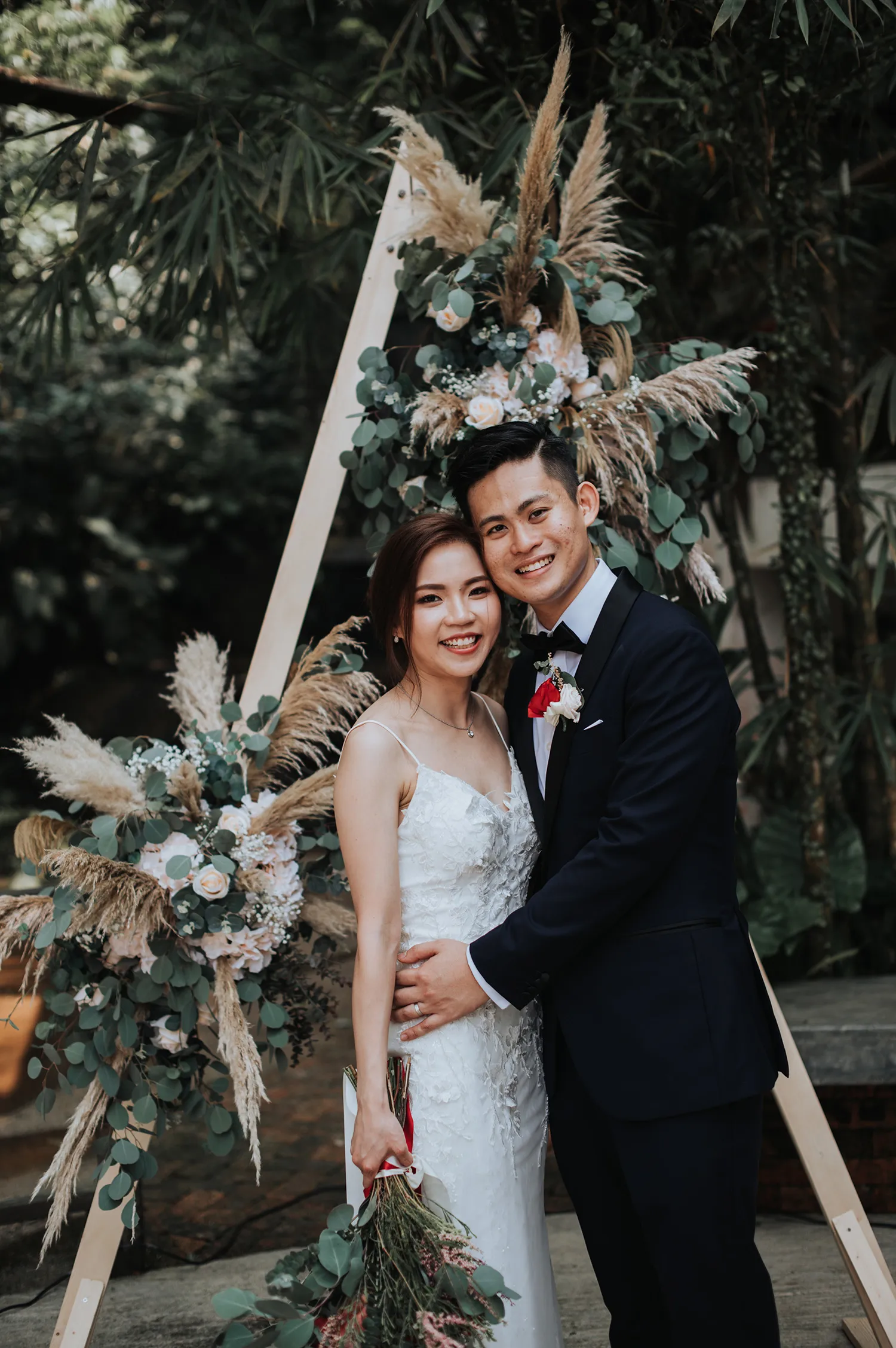 Zach Chin of Munkeat Studio. theweddingnotebook.com