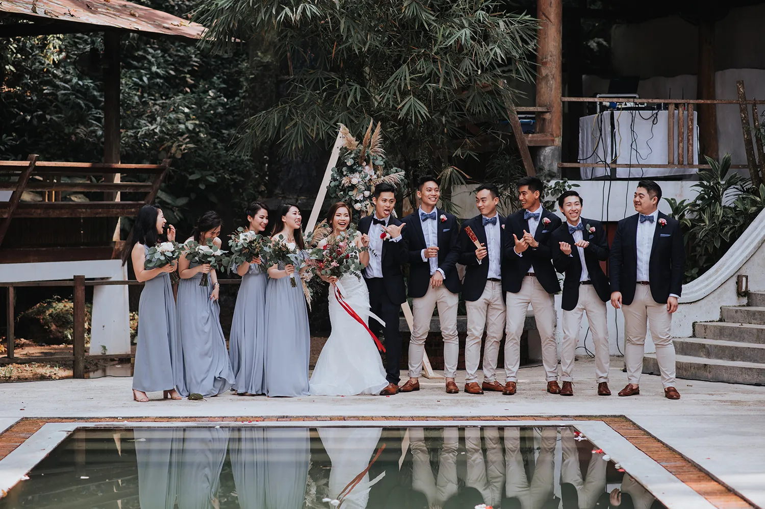 Zach Chin of Munkeat Studio. theweddingnotebook.com