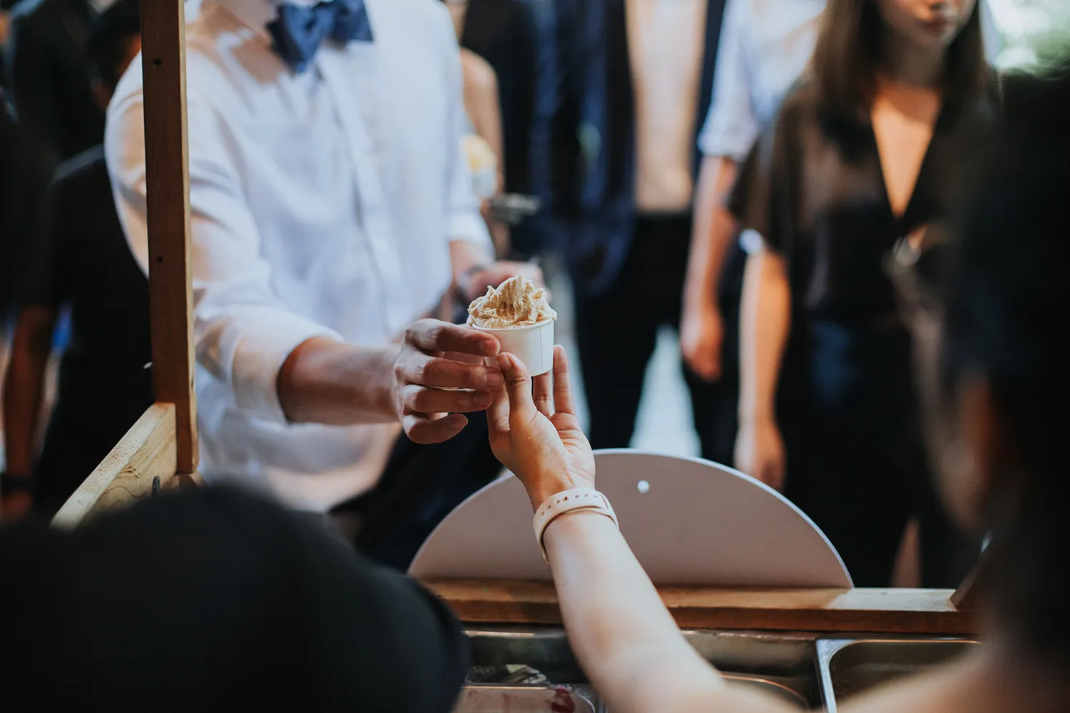 Zach Chin of Munkeat Studio. theweddingnotebook.com