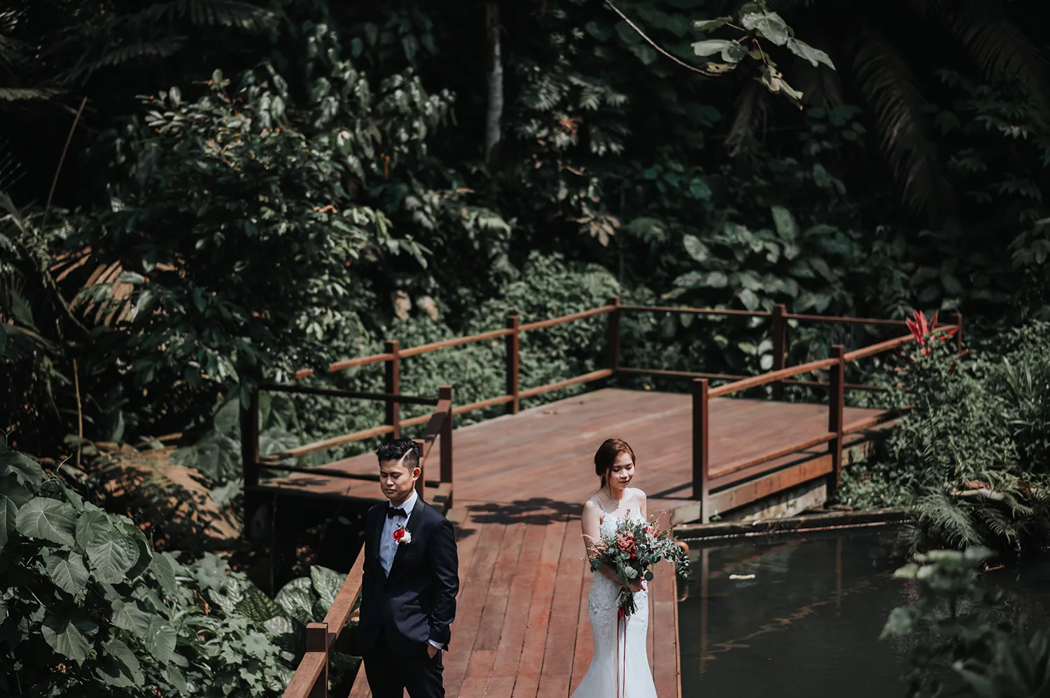 Zach Chin of Munkeat Studio. theweddingnotebook.com