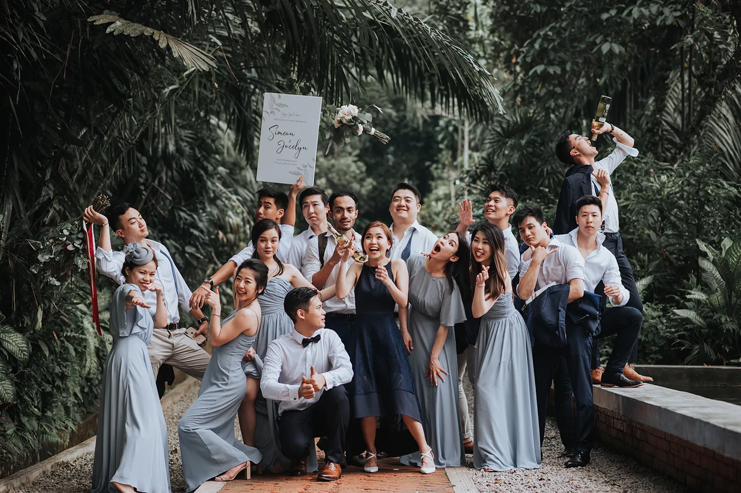 Zach Chin of Munkeat Studio. theweddingnotebook.com