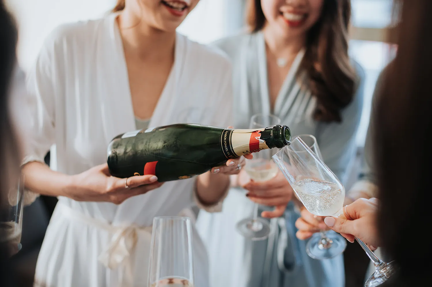 Zach Chin of Munkeat Studio. theweddingnotebook.com