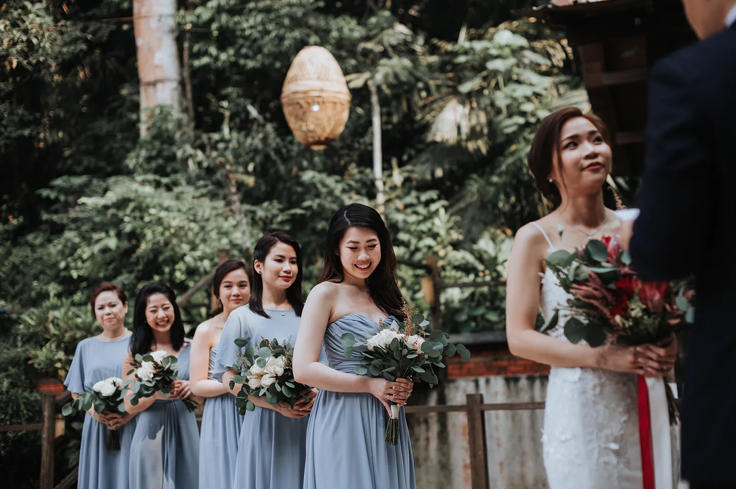 Zach Chin of Munkeat Studio. theweddingnotebook.com