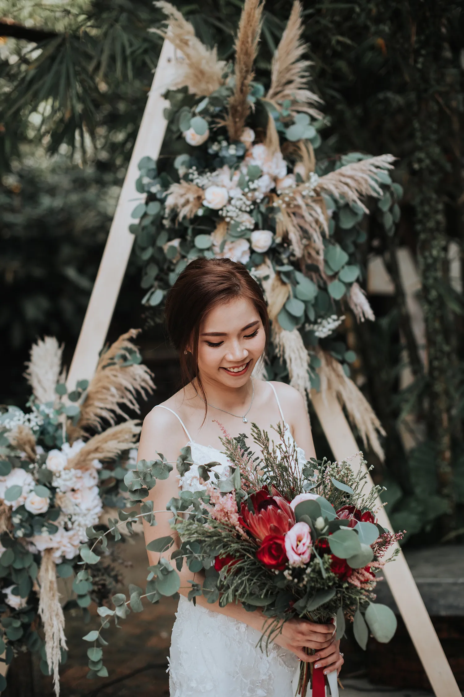 Zach Chin of Munkeat Studio. theweddingnotebook.com