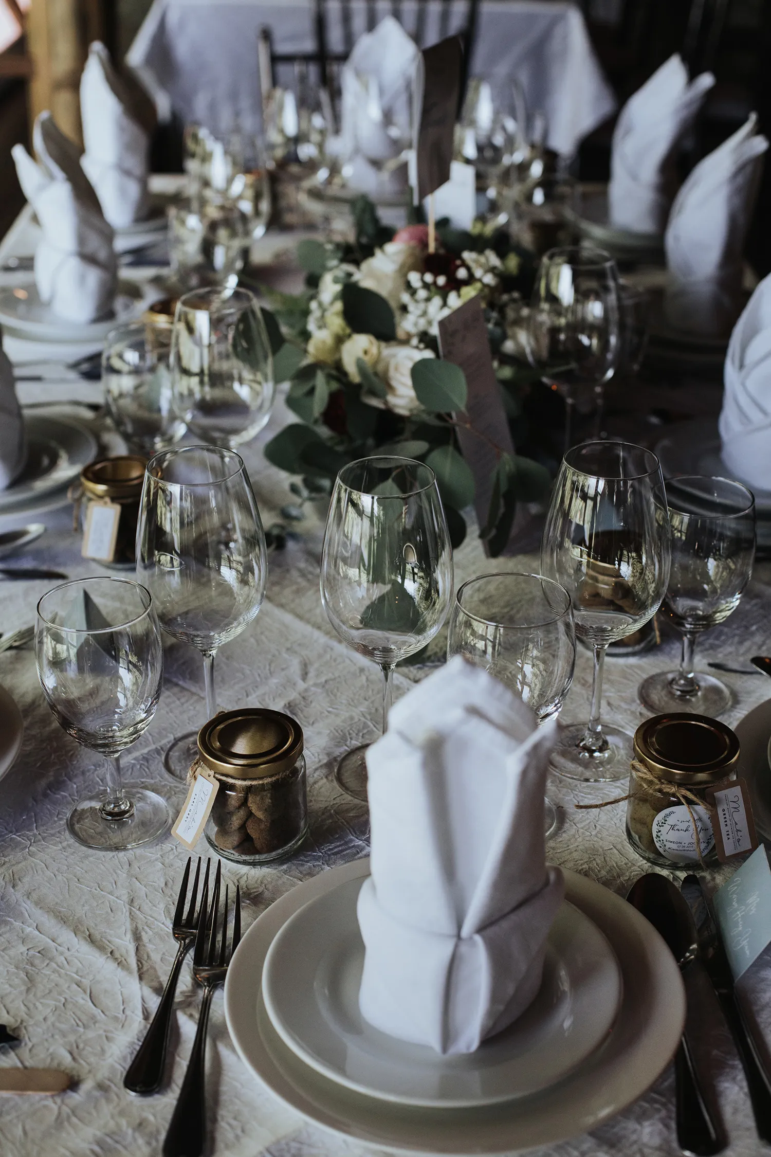 Zach Chin of Munkeat Studio. theweddingnotebook.com