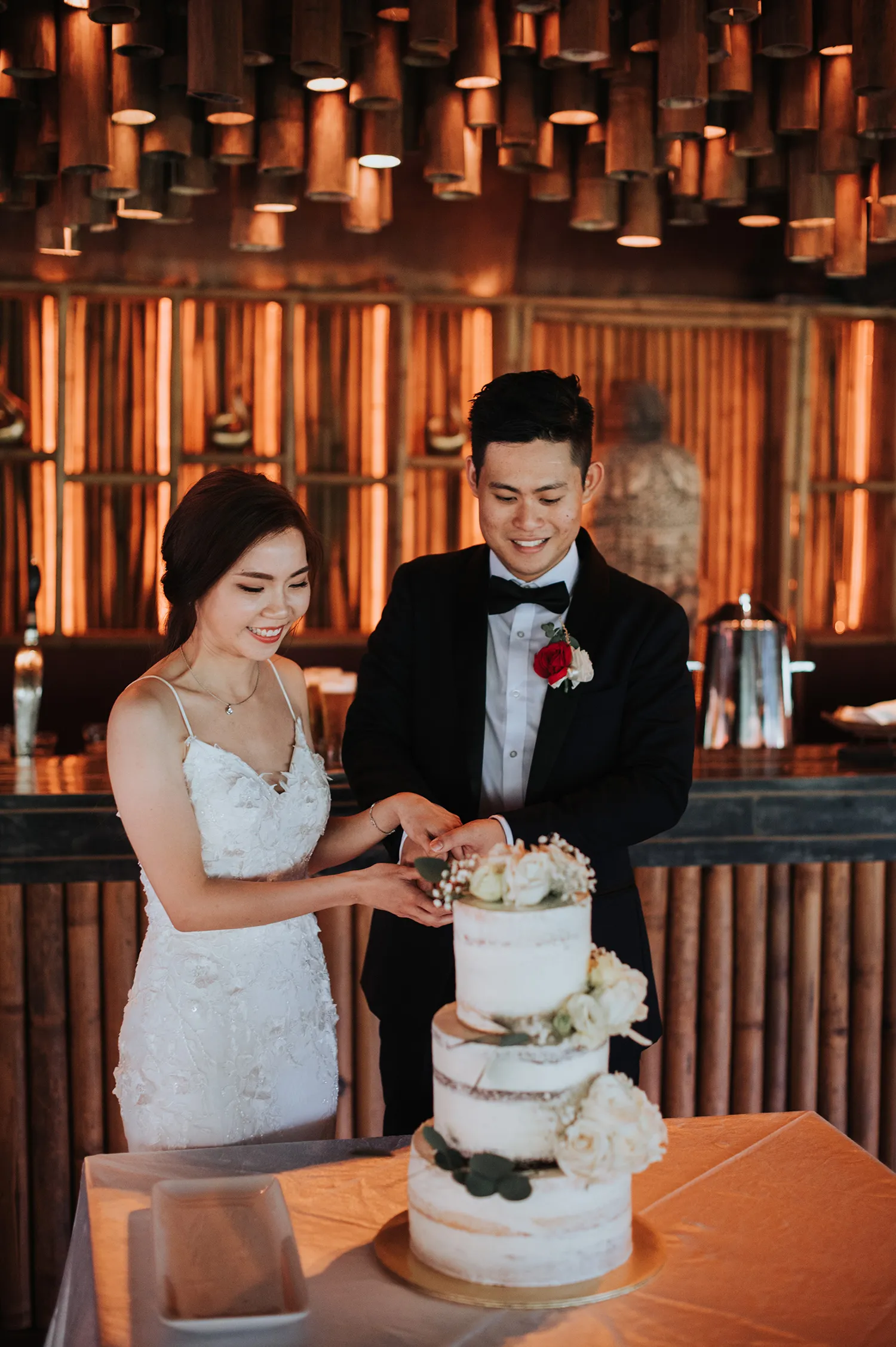 Zach Chin of Munkeat Studio. theweddingnotebook.com