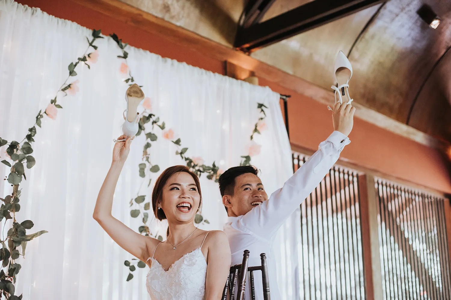 Zach Chin of Munkeat Studio. theweddingnotebook.com