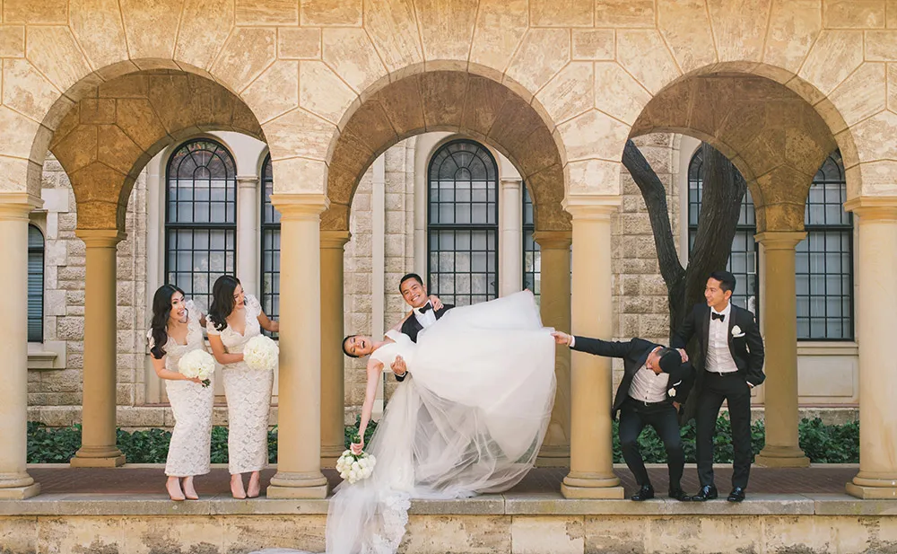 Munkeat Photography. theweddingnotebook.com