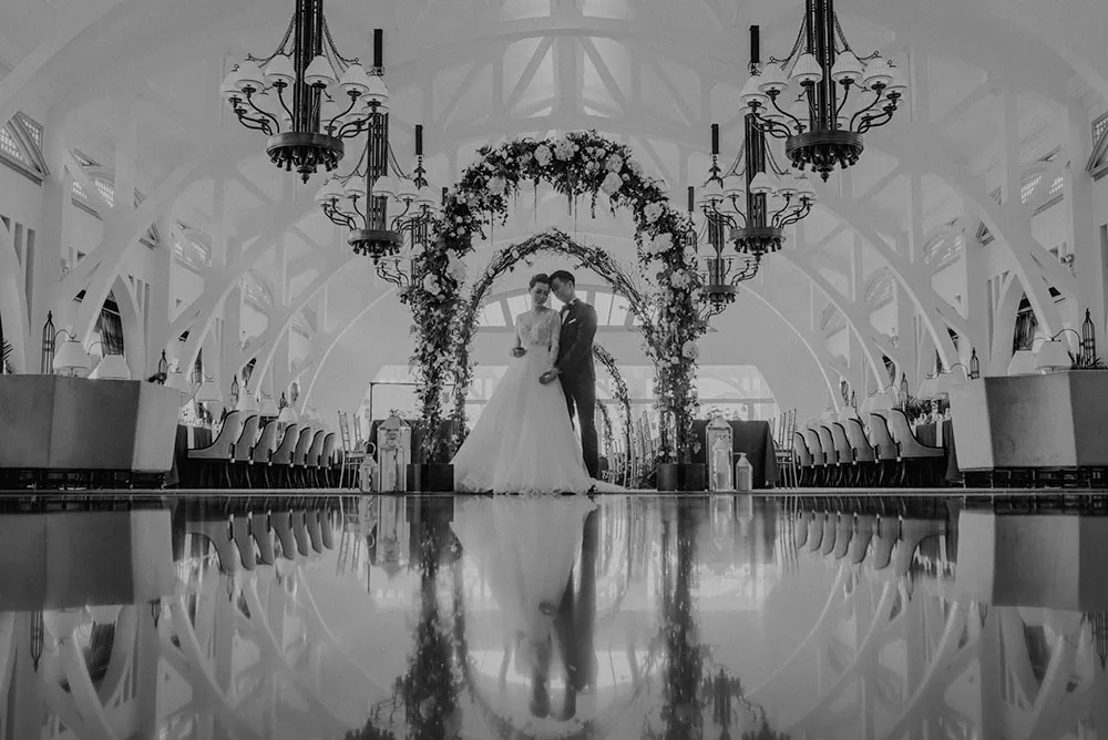 Photo by Bloc Memoire Photography. theweddingnotebook.com