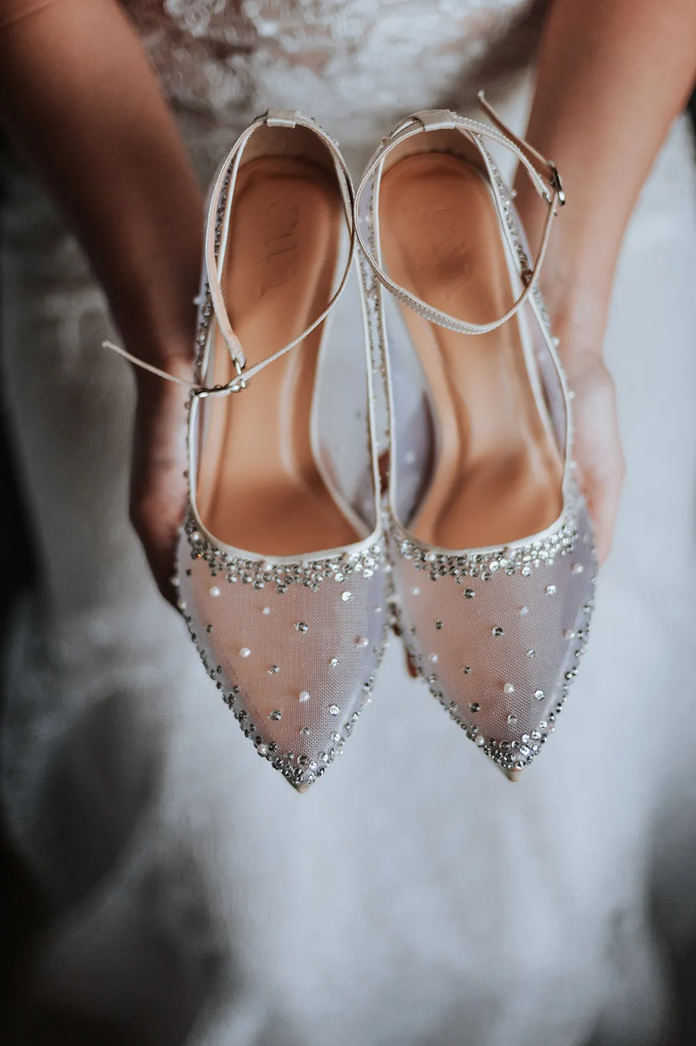 Munkeat Photography. theweddingnotebook.com