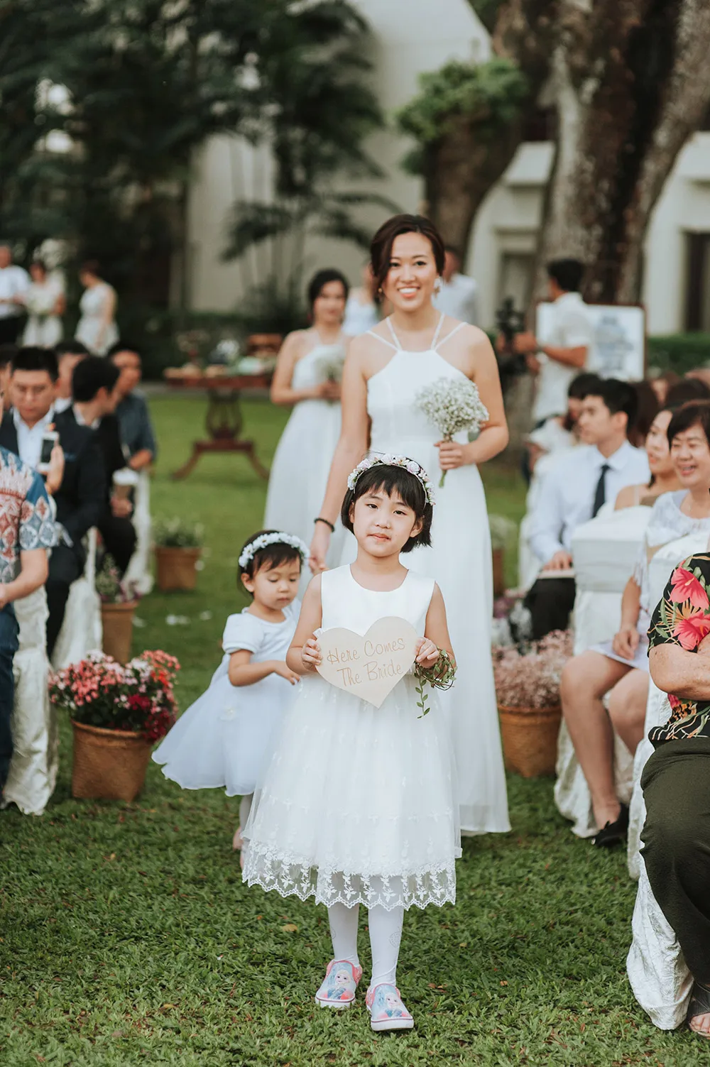 Munkeat Photography. theweddingnotebook.com