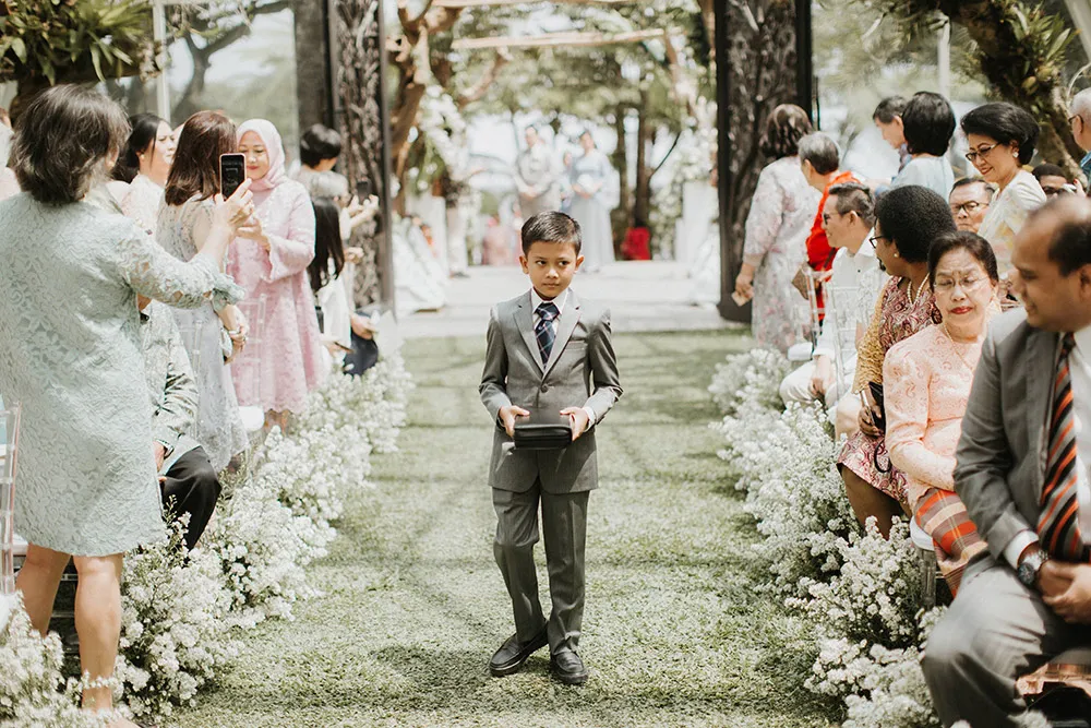 Photo by Iluminen. theweddingnotebook.com