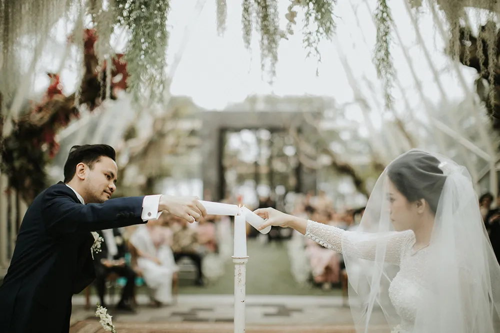 Photo by Iluminen. theweddingnotebook.com