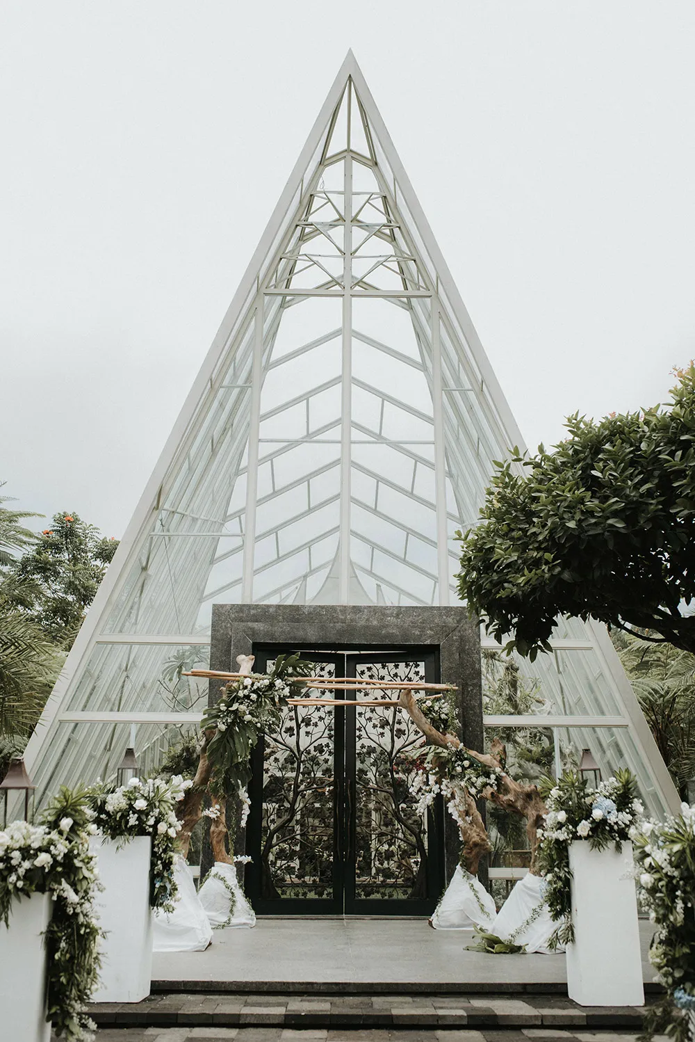 Photo by Iluminen. theweddingnotebook.com