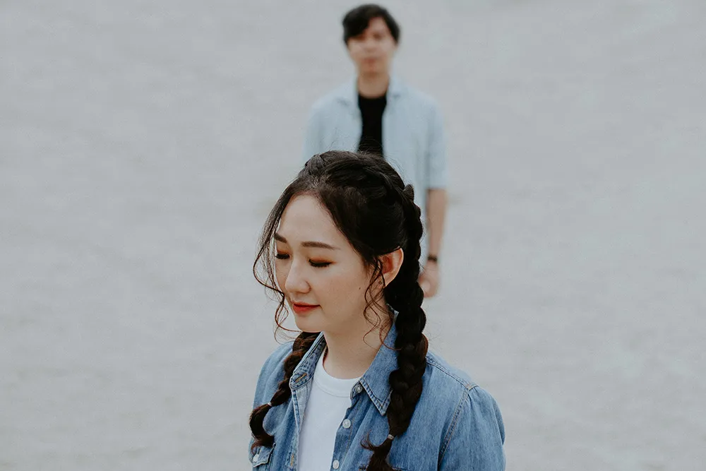 Bridal portraits at Pantai Klebang Malacca. Jens Kv Photography. theweddingnotebook.com