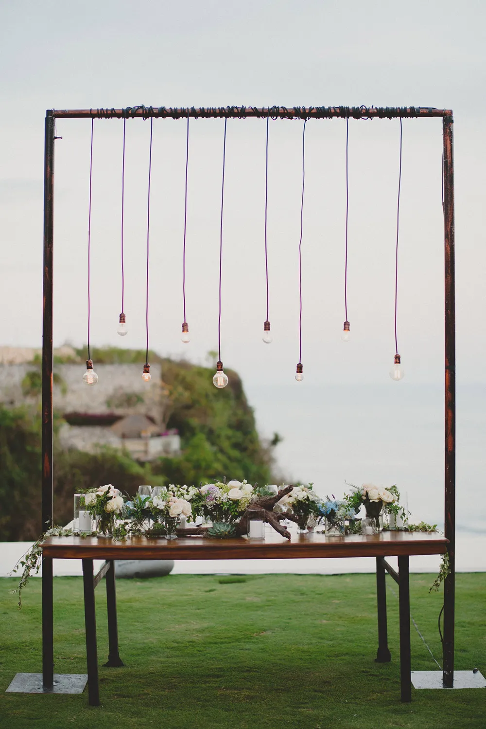 Destination wedding in Bali. Photo by Terralogical. theweddingnotebook.com