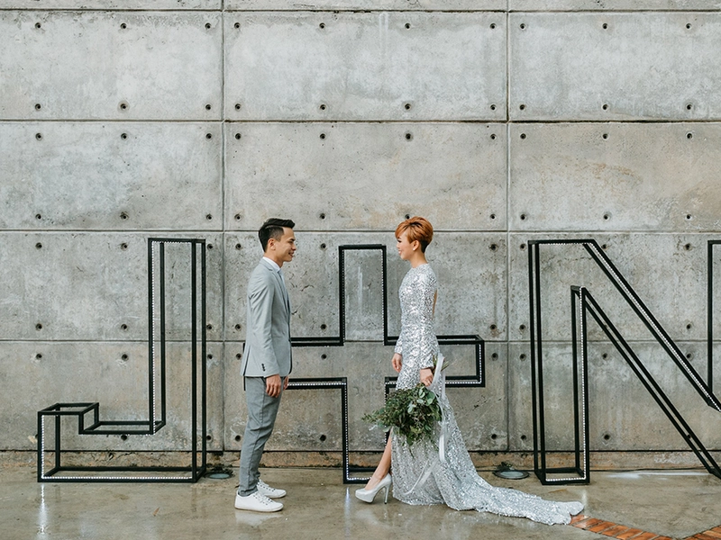A Cool Geometric Silver Wedding At Metal Bees