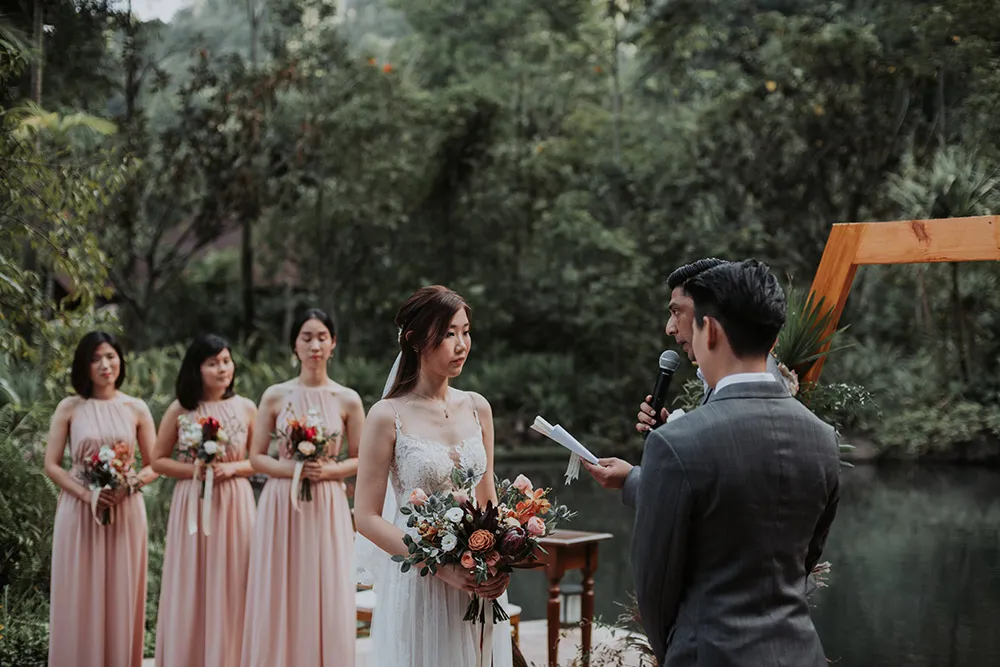 Munkeat Photography. theweddingnotebook.com