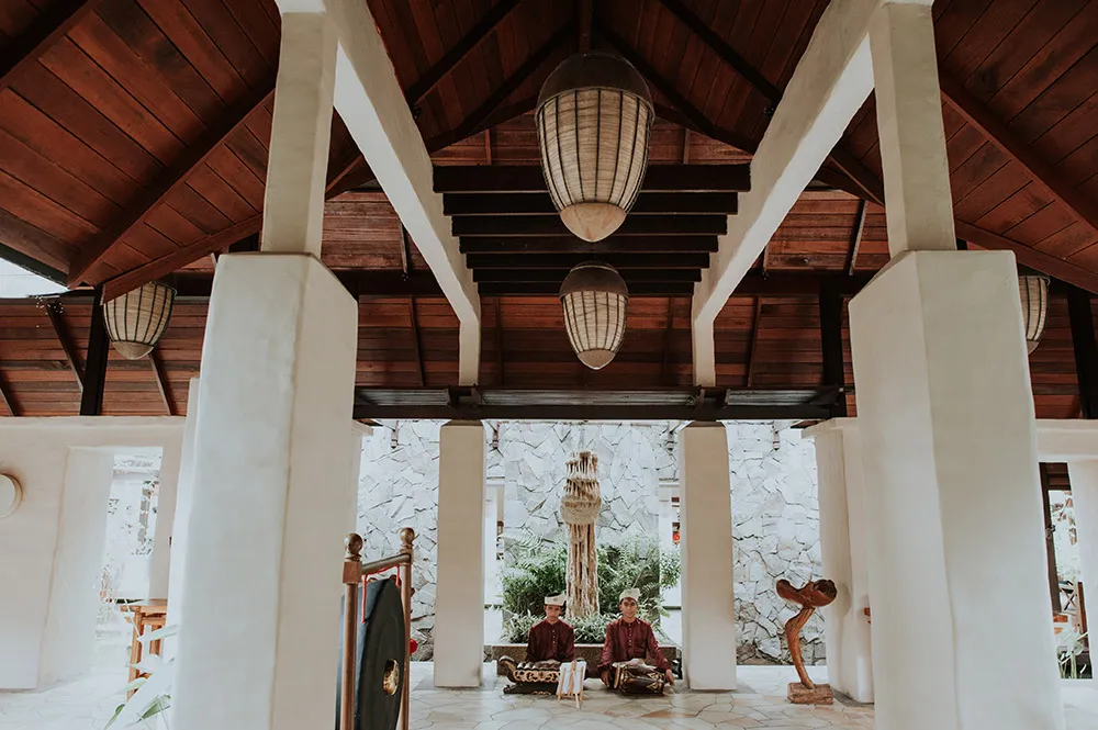 Munkeat Photography. theweddingnotebook.com