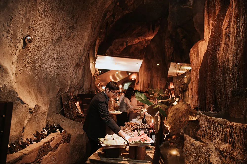 Munkeat Photography. theweddingnotebook.com