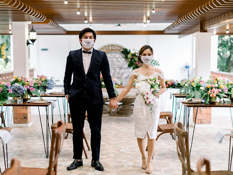 A Cosy, Classic Wedding With Pops Of Colour in the Philippines During Covid-19