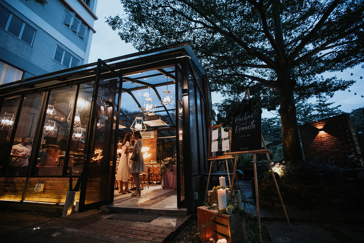 Louis Gan Photography. theweddingnotebook.com