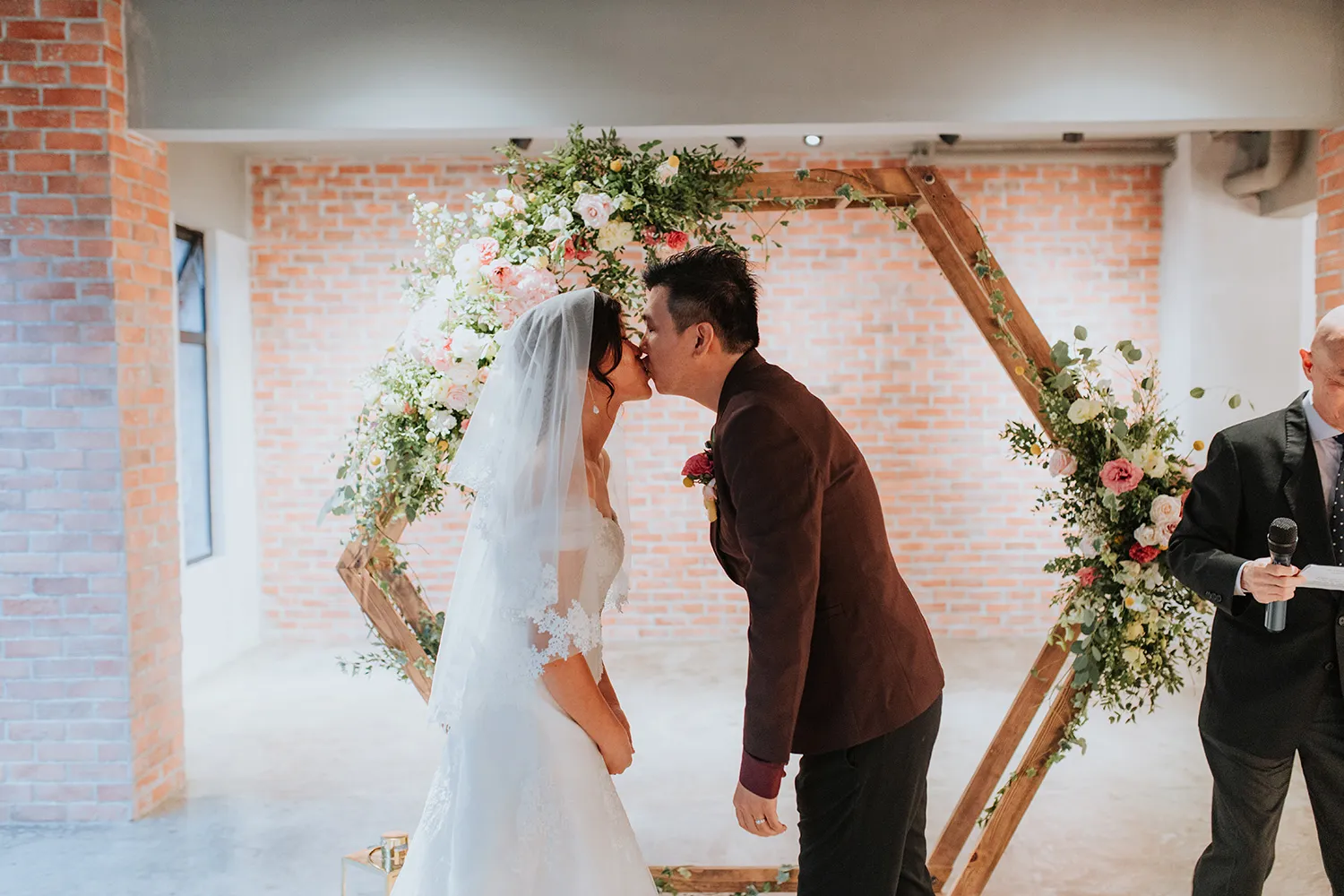 Louis Gan Photography. theweddingnotebook.com