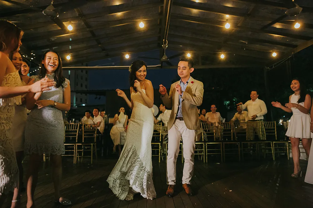 Photo by Arture Photography. theweddingnotebook.com