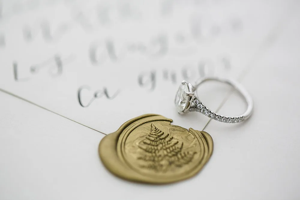 Catherine O'hara Photography. theweddingnotebook.com