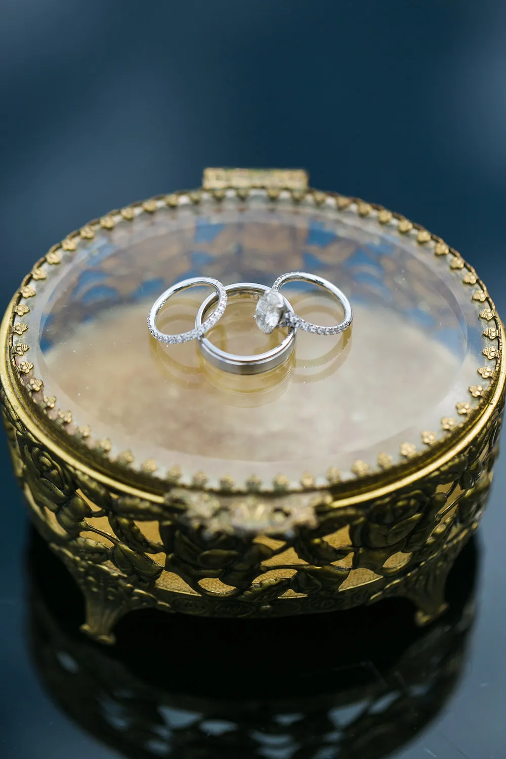 Catherine O'hara Photography. theweddingnotebook.com