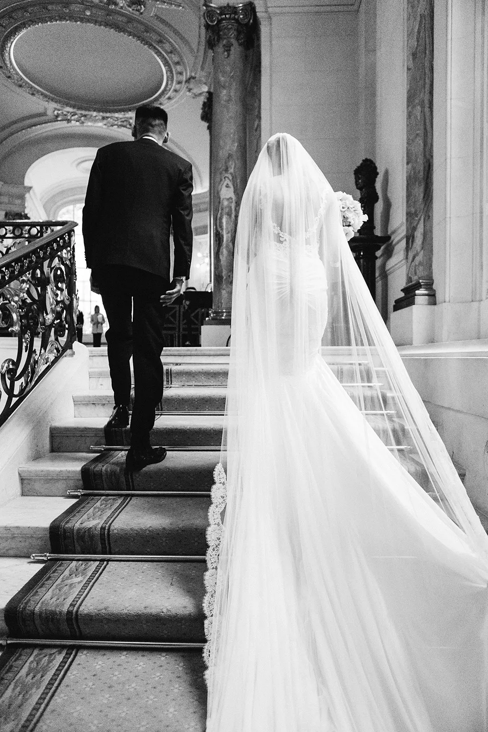 Catherine O'hara Photography. theweddingnotebook.com