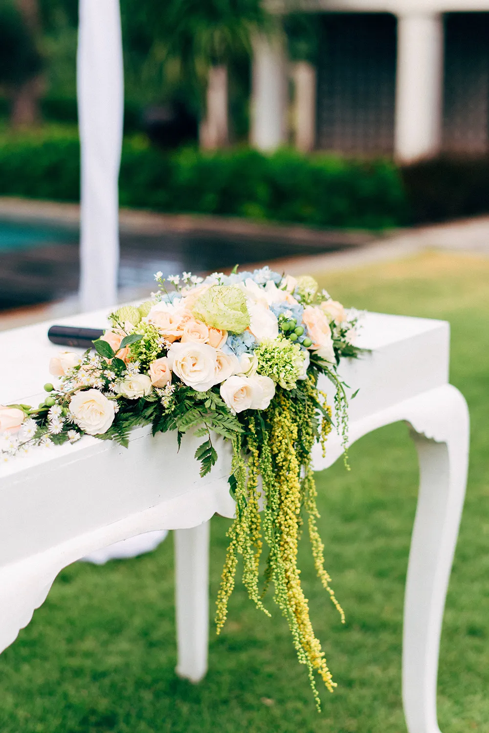 Photo by Bloc Memoire Photography. theweddingnotebook.com