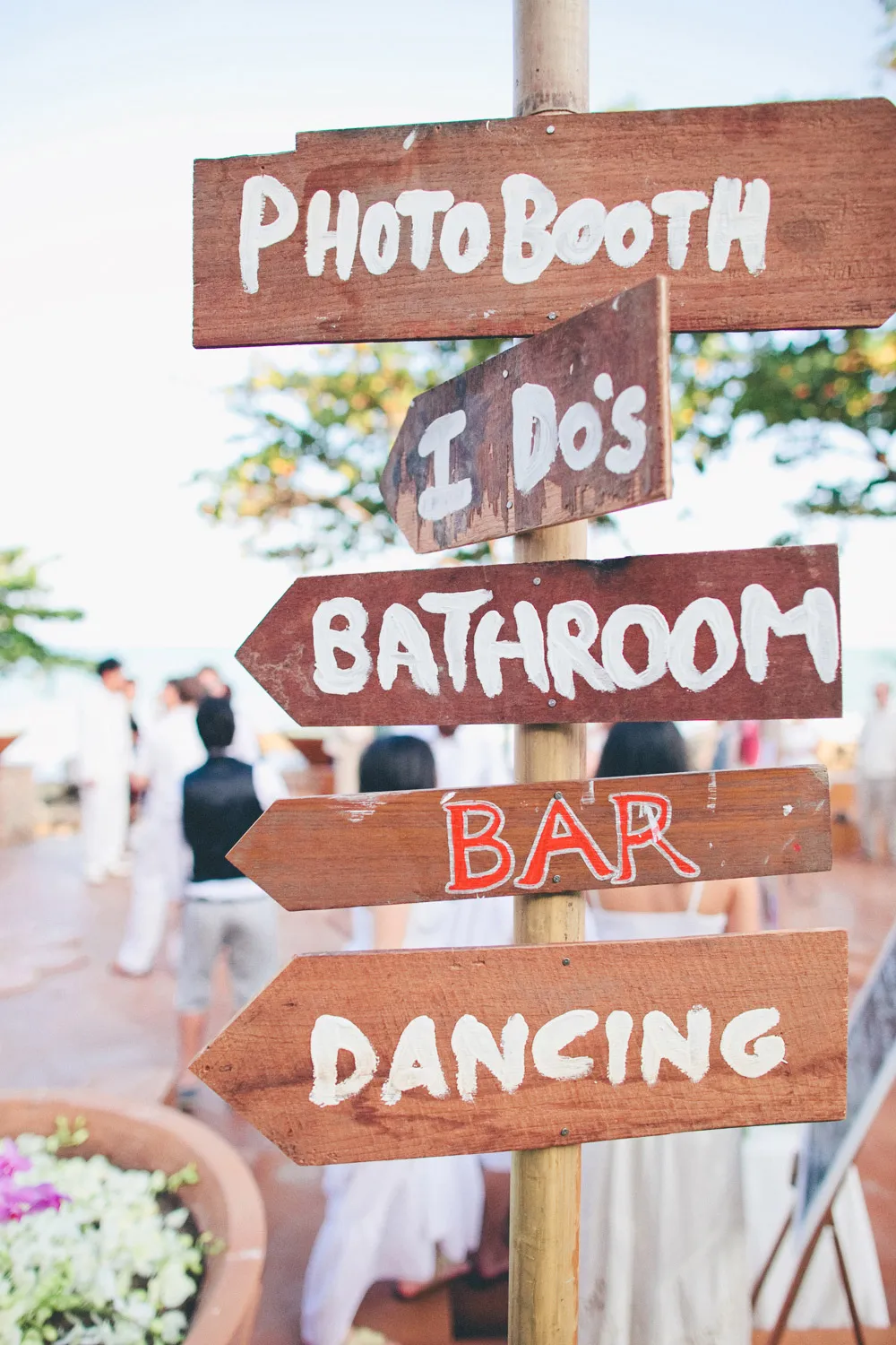 Photo by Chris Spira. theweddingnotebook.com
