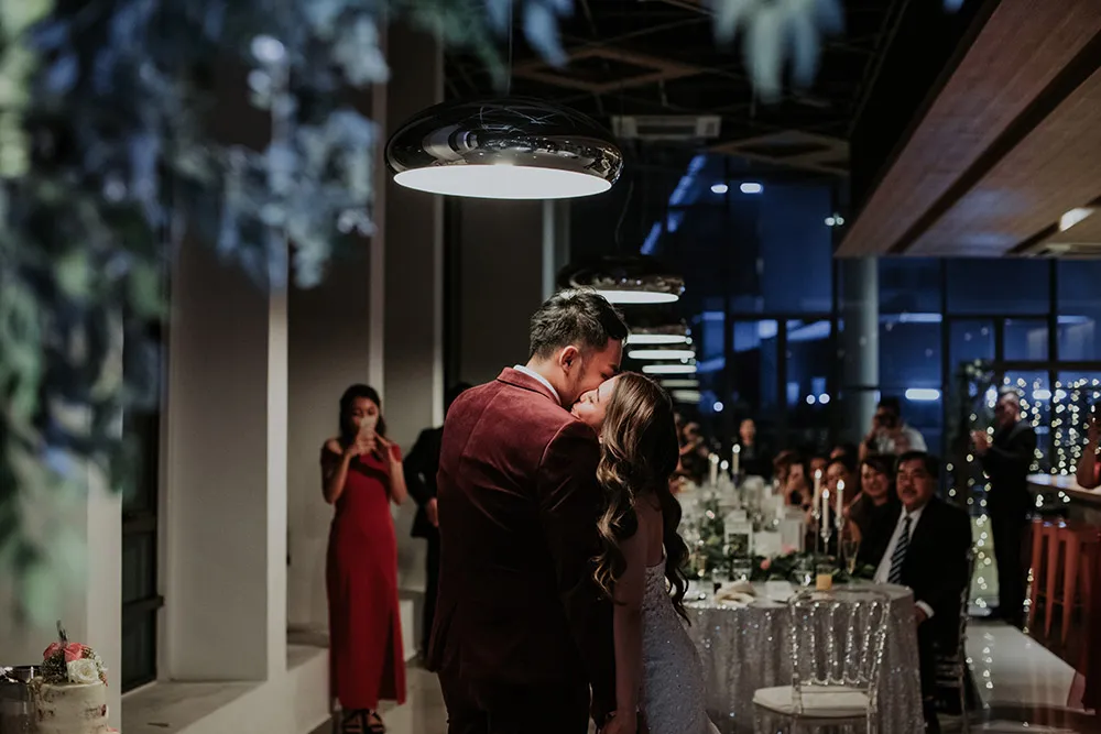 Munkeat Photography. theweddingnotebook.com