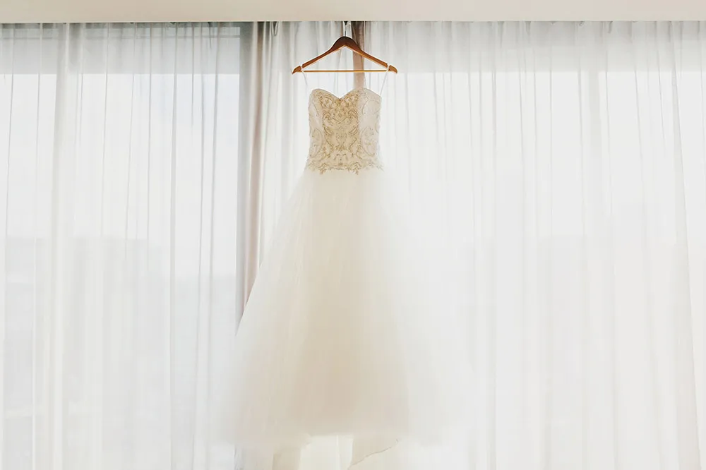 Photo by Jonathan Ong. theweddingnotebook.com