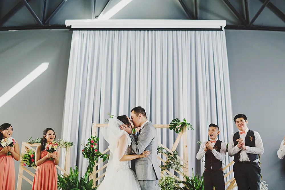 Photo by Jonathan Ong. theweddingnotebook.com