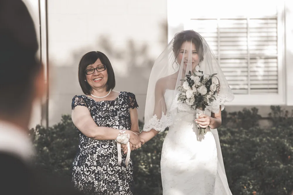 Photo by Angela Rose Photography. theweddingnotebook.com