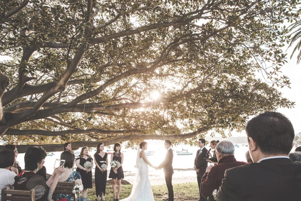 Photo by Angela Rose Photography. theweddingnotebook.com