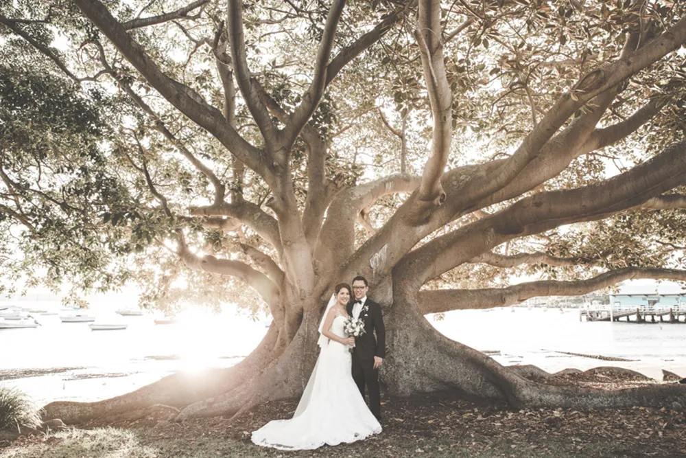 Photo by Angela Rose Photography. theweddingnotebook.com