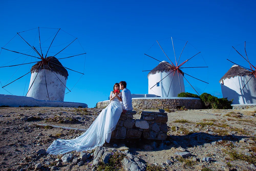 DIY Wedding Photoshoot, Mykonos Island, Greece. theweddingnotebook.com