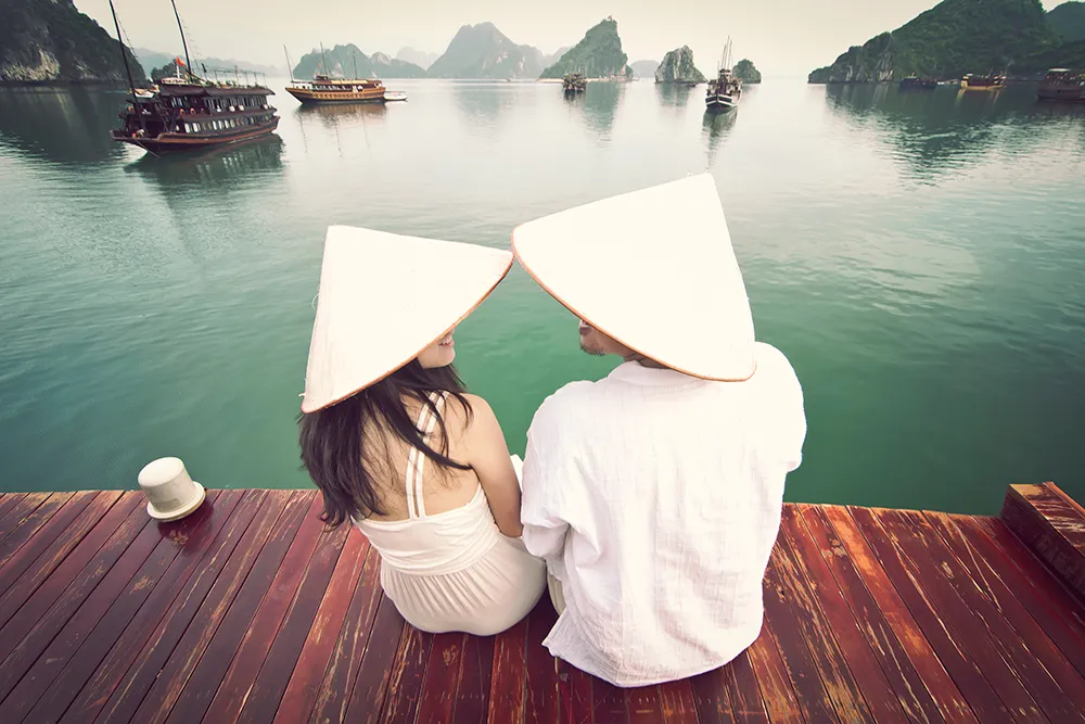 DIY Wedding Photoshoot, Ha Long Bay, Quảng Ninh Province, Vietnam. theweddingnotebook.com