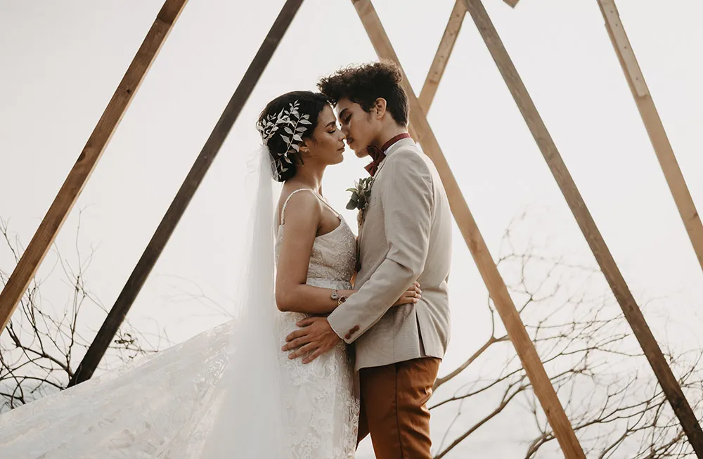 Photo by Helium Hearts. theweddingnotebook.com