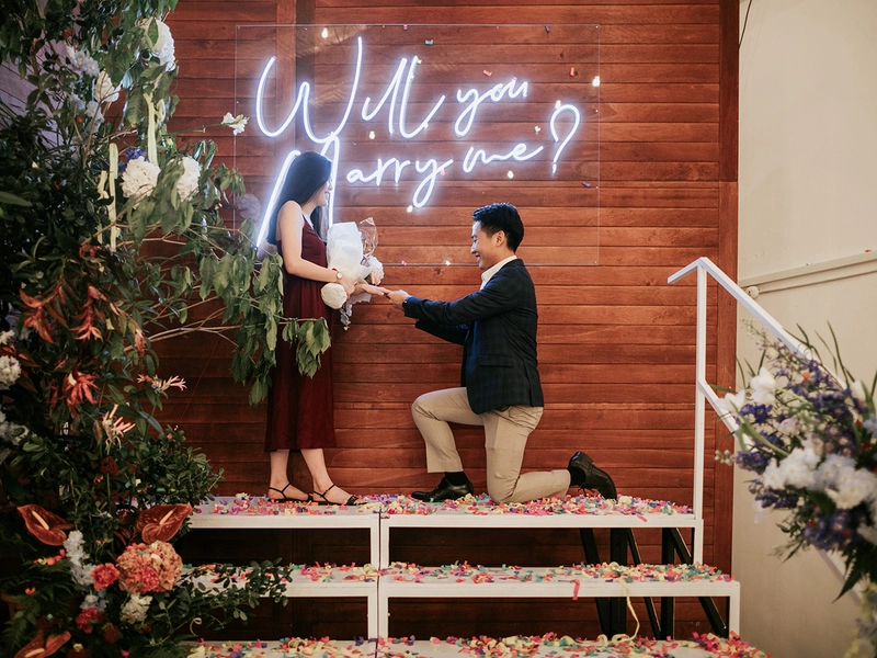 A Dreamy Floral Proposal at BLANK BOX, Singapore