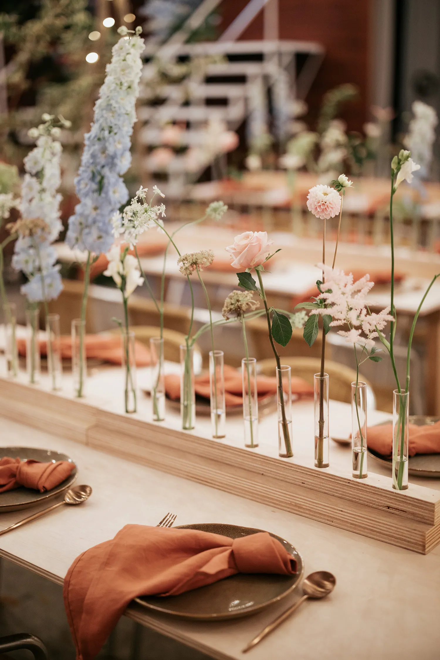 Photography by Lens of Mira. theweddingnotebook.com