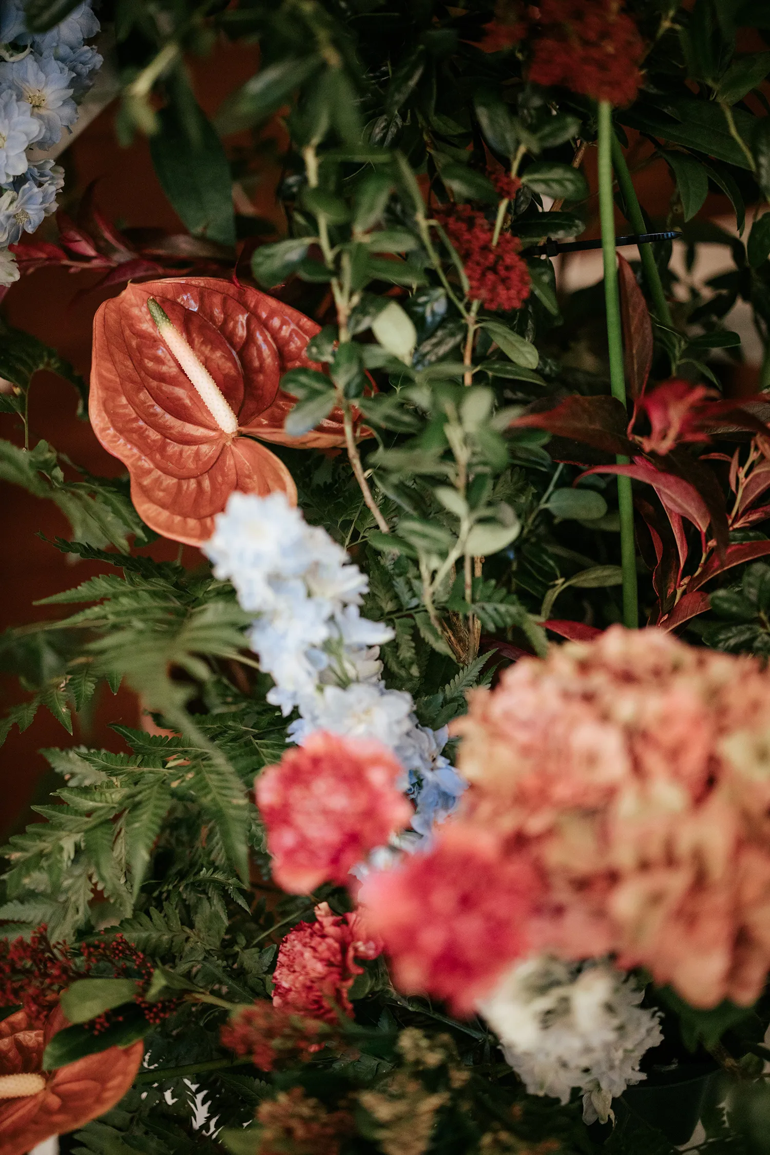 Photography by Lens of Mira. theweddingnotebook.com