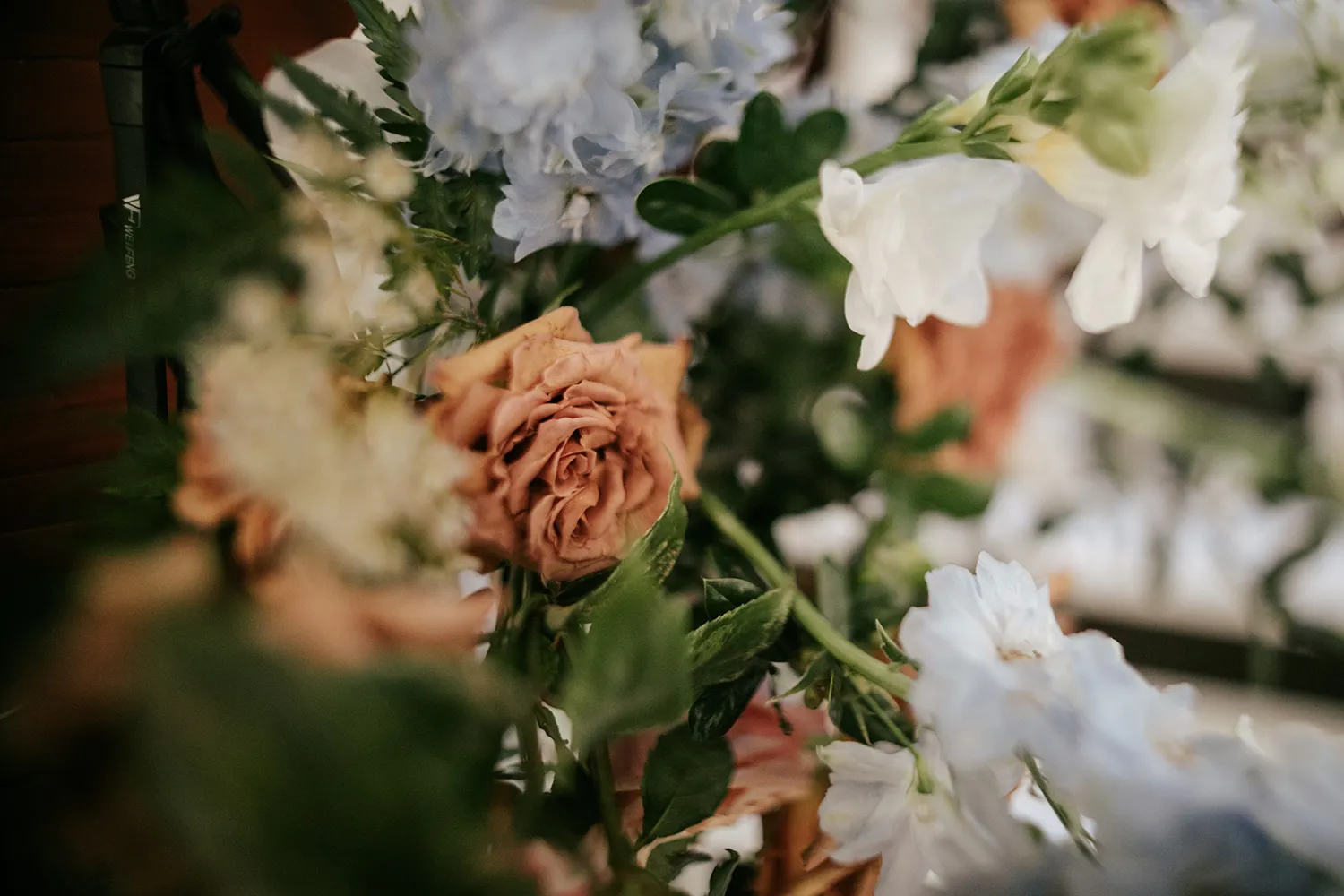 Photography by Lens of Mira. theweddingnotebook.com