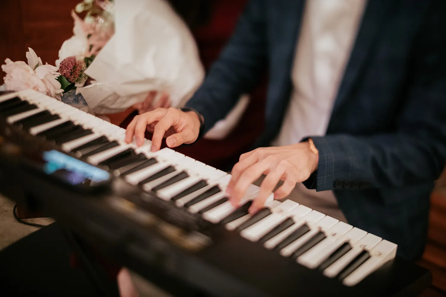 Photography by Lens of Mira. theweddingnotebook.com