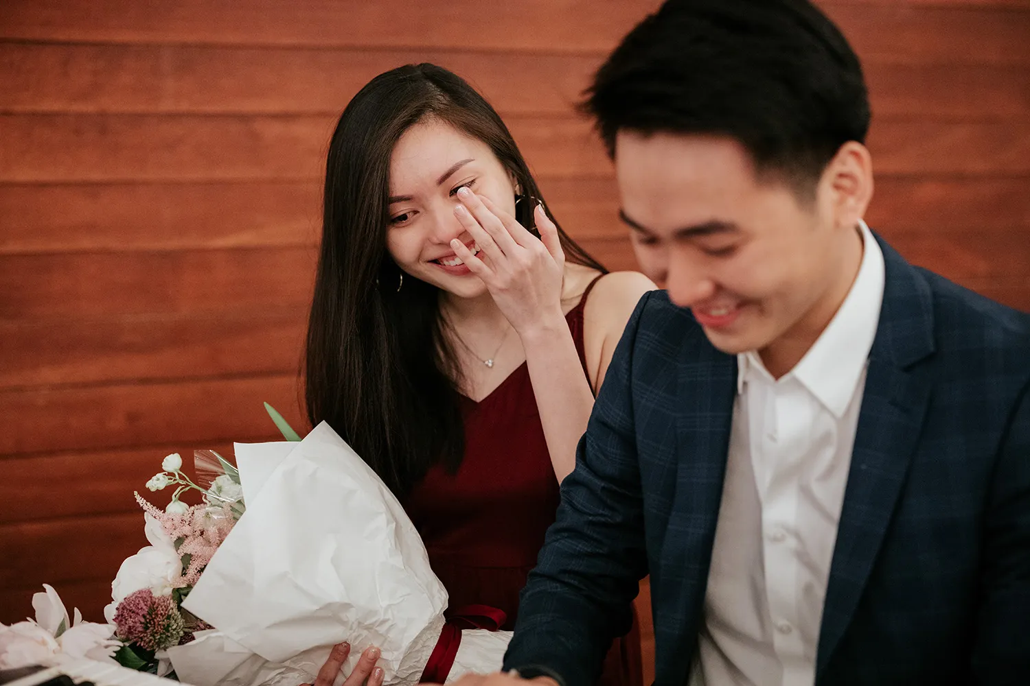 Photography by Lens of Mira. theweddingnotebook.com